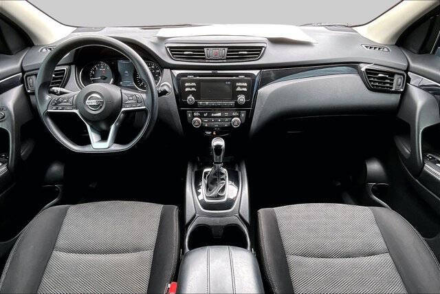 2017 Nissan Rogue Sport SV