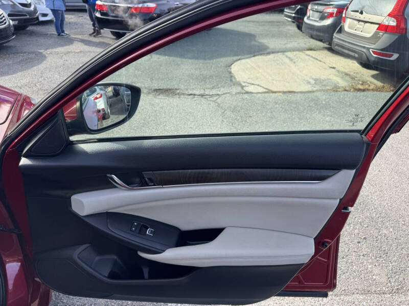 2019 Honda Accord EX