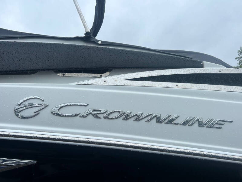 2018 Crownline E23 EC