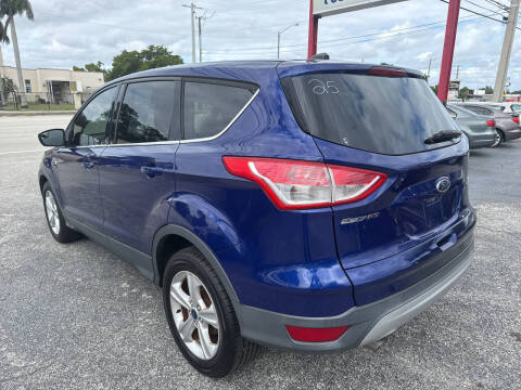2015 Ford Escape SE