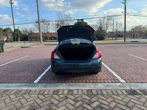 2016 Nissan Versa 1.6 SV