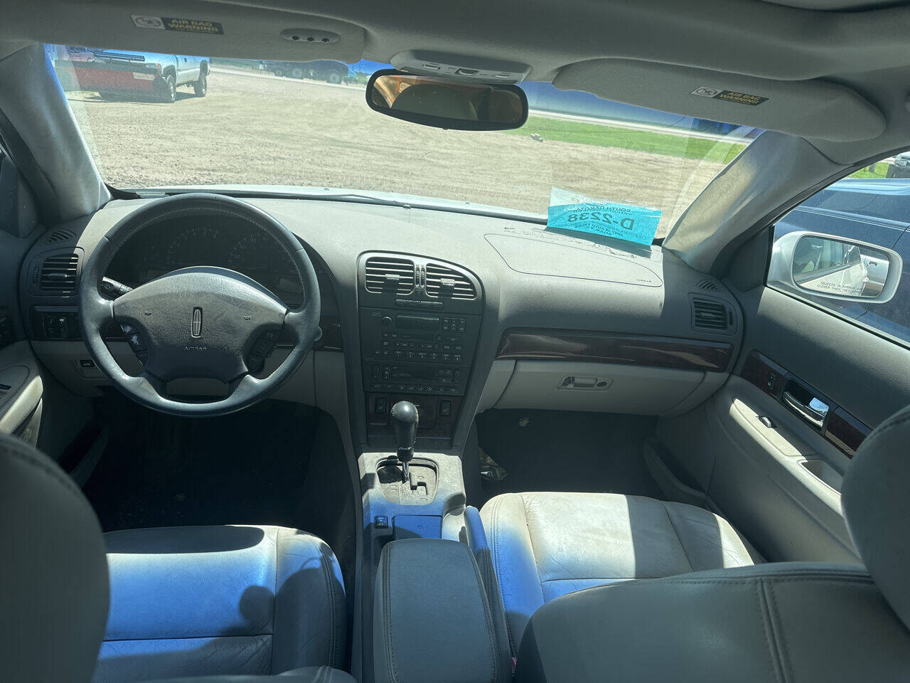 White 2000 Lincoln LS Base 4dr V8 Sedan 10