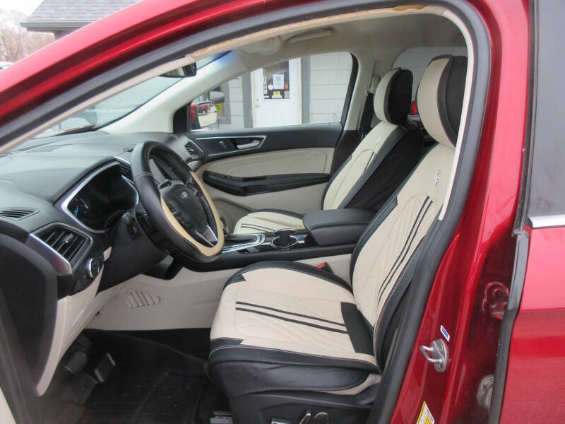 2017 Ford Edge Titanium