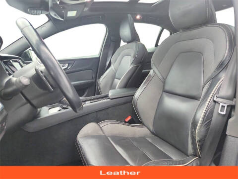 2019 Volvo S60 T6 R-Design