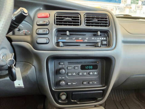 2002 Chevrolet Tracker