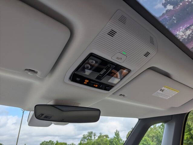 2025 Volkswagen ID. Buzz Pro S Plus