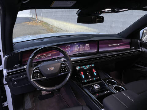 2025 Cadillac Escalade Luxury