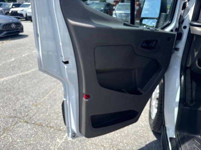 2025 Ford Transit 350 XLT