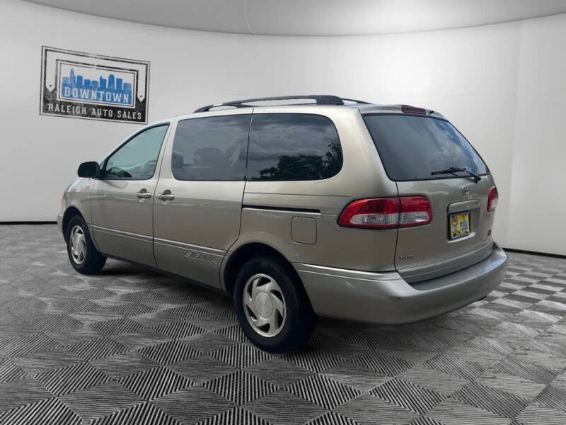 2002 Toyota Sienna