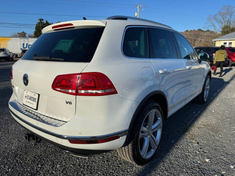 2017 Volkswagen Touareg V6 Executive