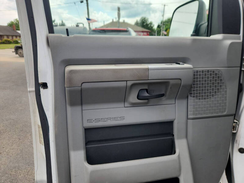 2009 Ford E-Series E-150