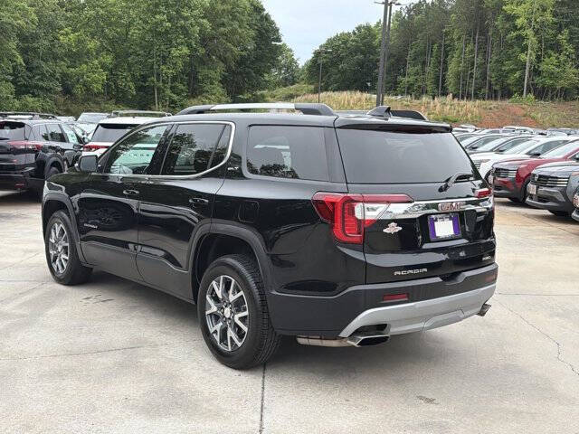 2023 GMC Acadia SLT