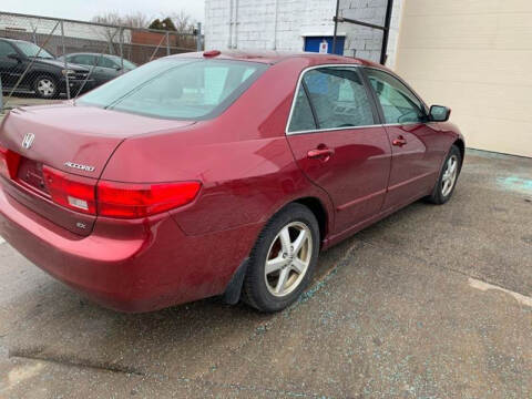 2005 Honda Accord for sale at Square Business Automotive in Milwaukee WI