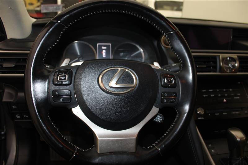 2018 Lexus IS 300