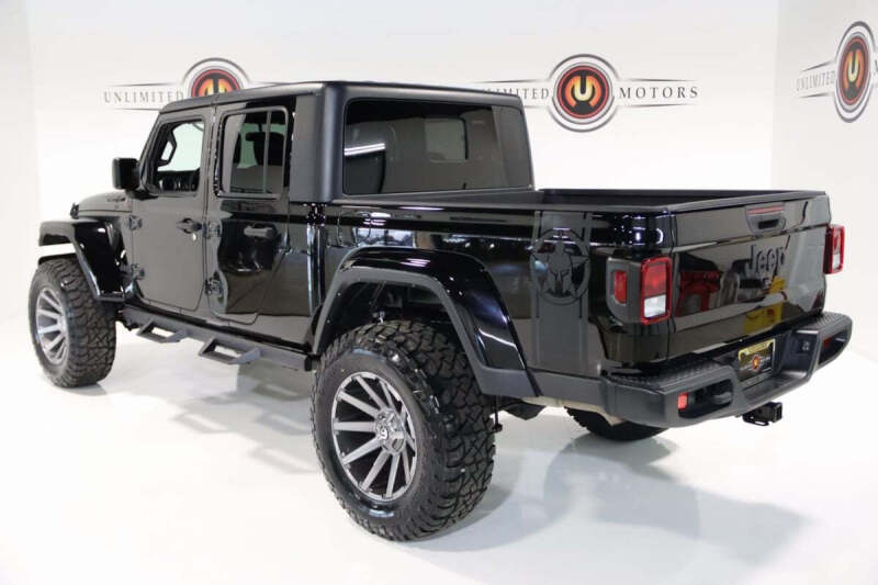 2023 Jeep Gladiator Sport S
