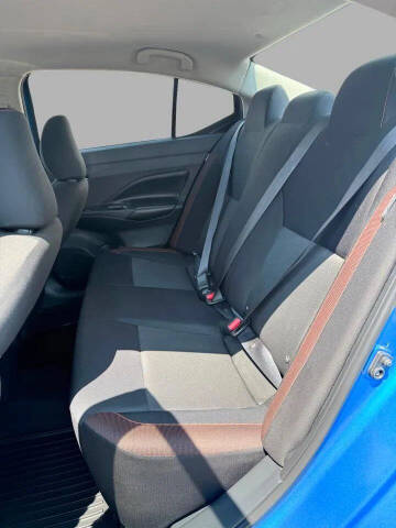 2022 Nissan Versa SR
