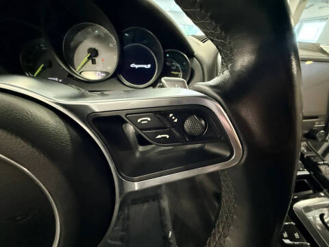 2017 Porsche Cayenne S E-Hybrid Platinum Edition