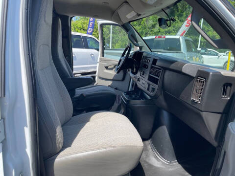 2018 Chevrolet Express 2500