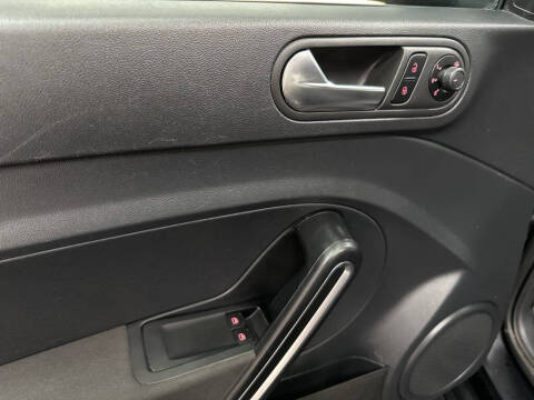 2018 Volkswagen Beetle 2.0T S