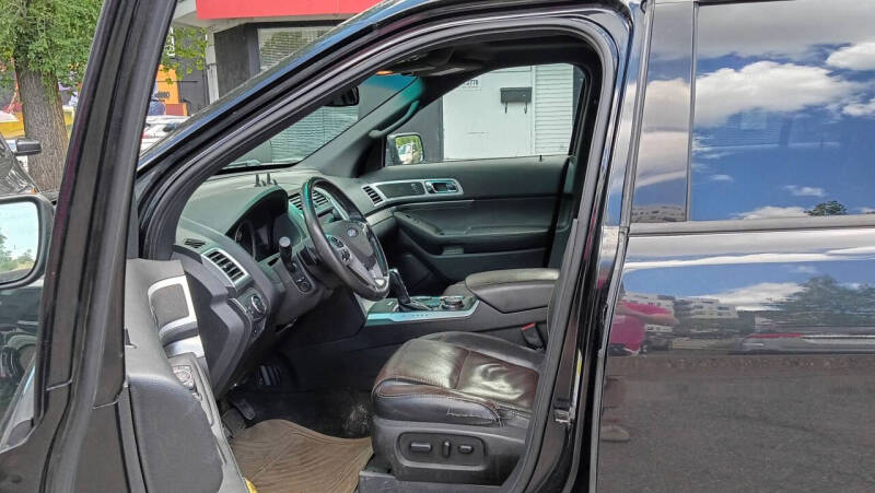 2014 Ford Explorer Sport