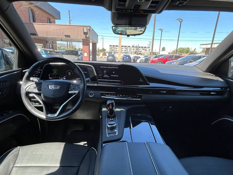 2023 Cadillac Escalade Sport