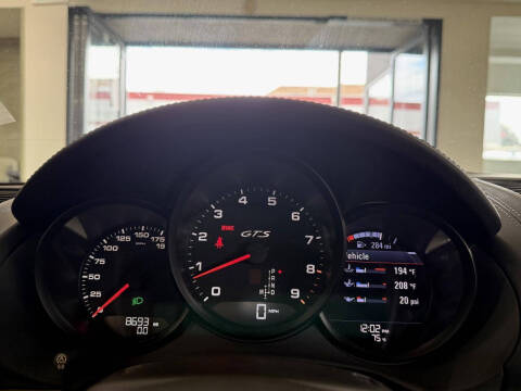 2015 Porsche Cayman GTS