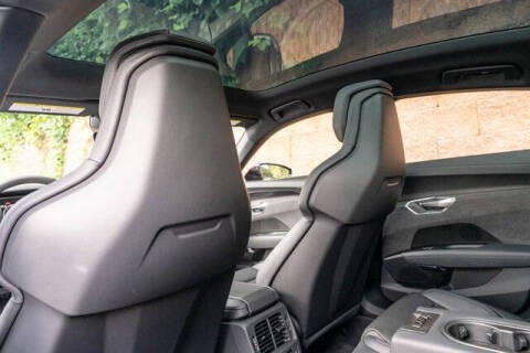 2023 Audi e-tron GT quattro Prestige