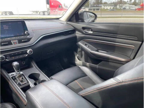 2020 Nissan Altima 2.5 SR