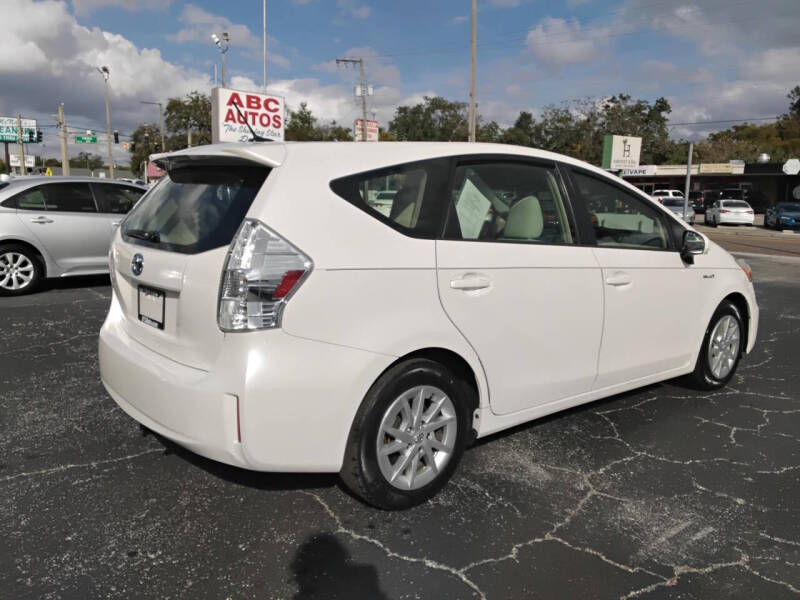 2014 Toyota Prius v