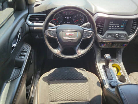 2018 GMC Acadia SLE-2