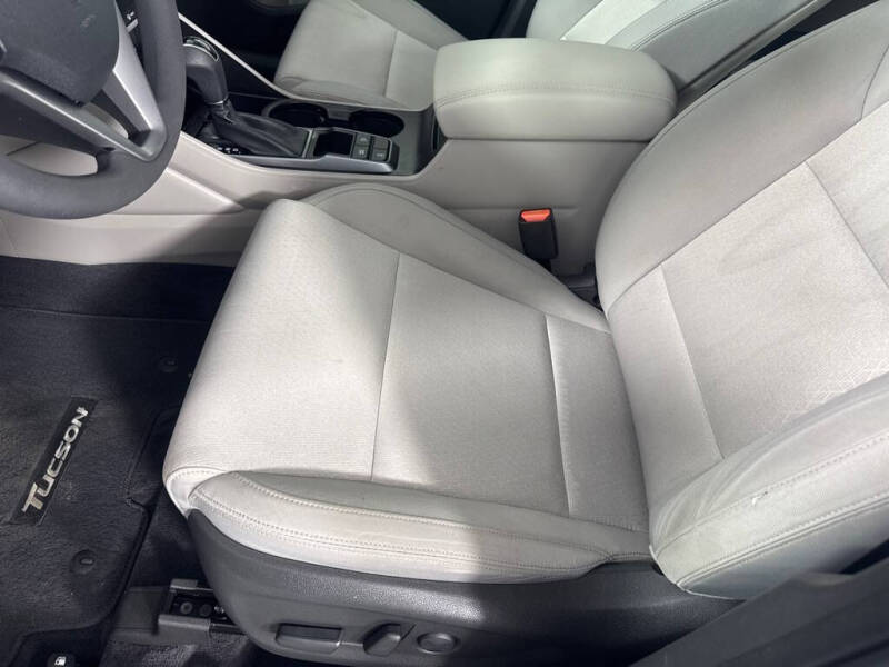 2017 Hyundai Tucson SE