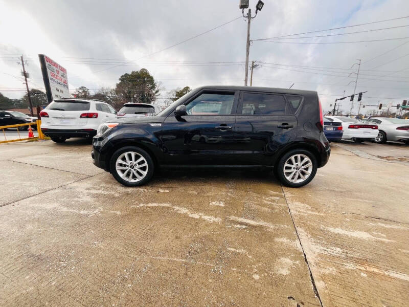 2017 Kia Soul +