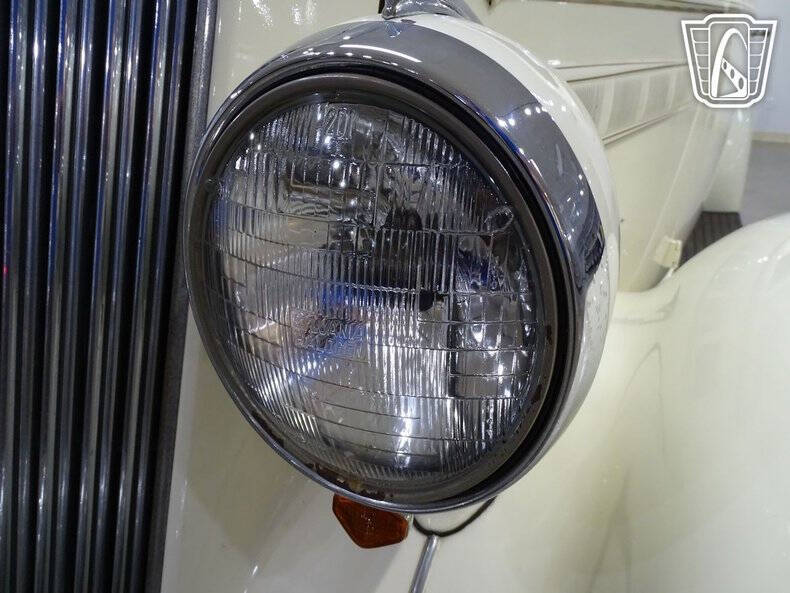 1936 Packard Eight Sedan