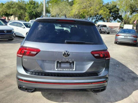 2023 Volkswagen Tiguan SE R-Line Black