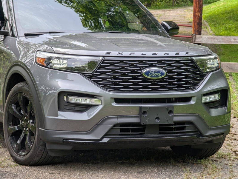 2024 Ford Explorer ST-Line