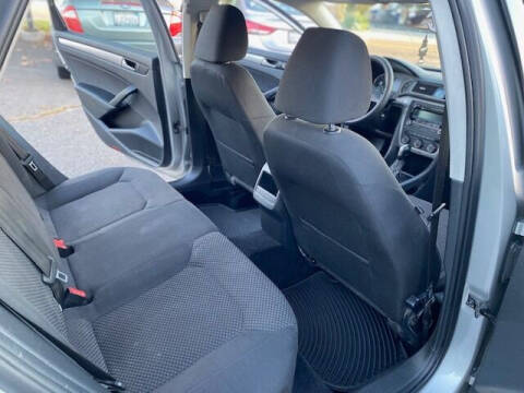 2013 Volkswagen Passat S PZEV