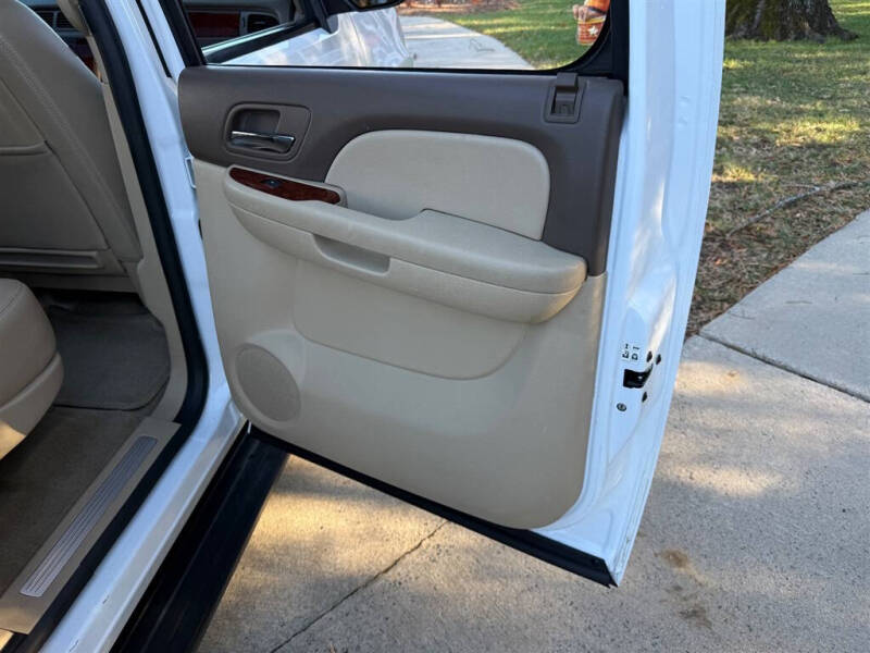 2012 Chevrolet Suburban LTZ