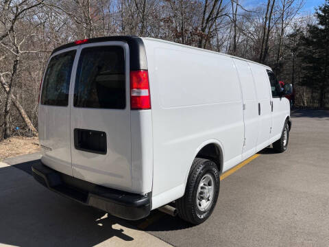 2021 Chevrolet Express 2500