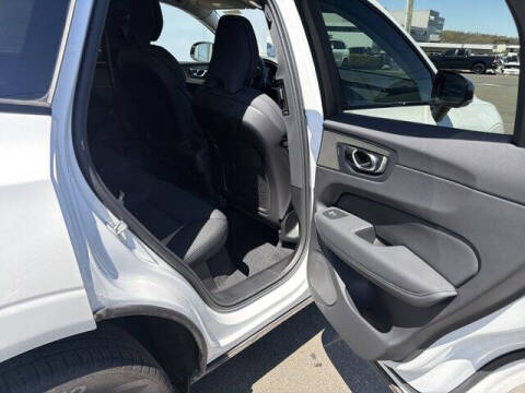 2026 Volvo XC60 B5 Core