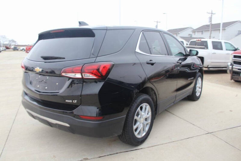 Used 2022 Chevrolet Equinox LT with VIN 3GNAXUEV5NL137528 for sale in Storm Lake, IA