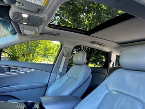 2019 Lincoln Nautilus Reserve