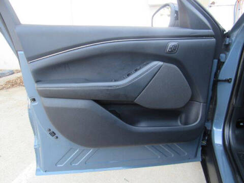 2024 Ford Mustang Mach-E Select