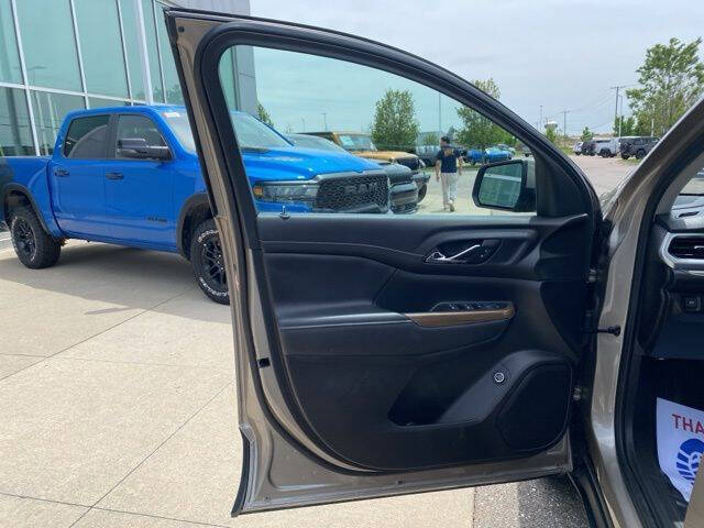 2022 GMC Acadia SLE