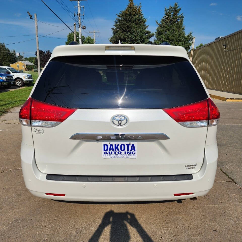 2011 Toyota Sienna for sale at Dakota Auto Inc in Dakota City, NE