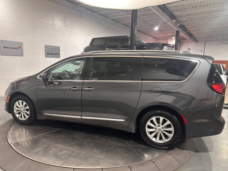 2019 Chrysler Pacifica Touring L
