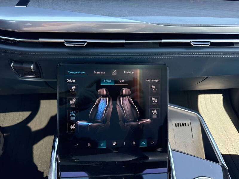2025 Cadillac Escalade IQ Luxury 2