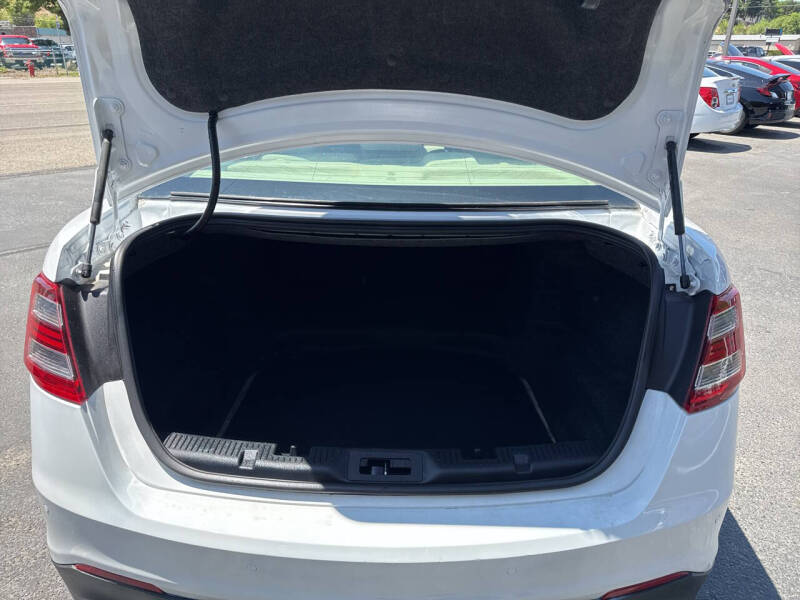 2017 Ford Taurus SEL