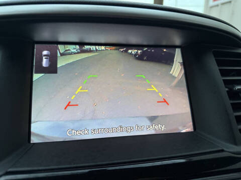 2018 Nissan Pathfinder SV