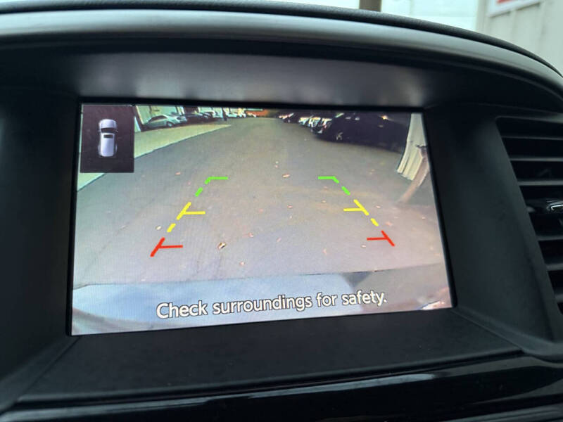 2018 Nissan Pathfinder SV