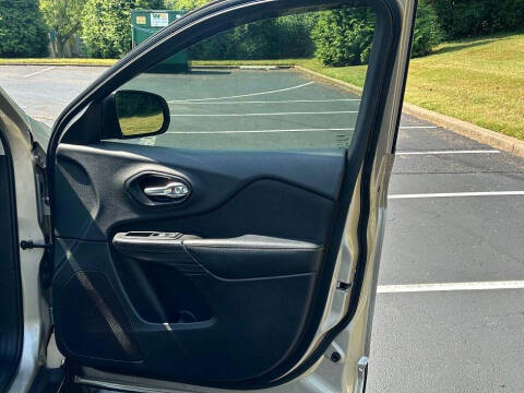 2014 Jeep Cherokee Sport